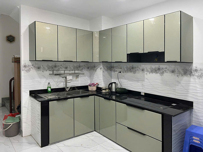 Mẫu tủ bếp nhôm kính đẹp